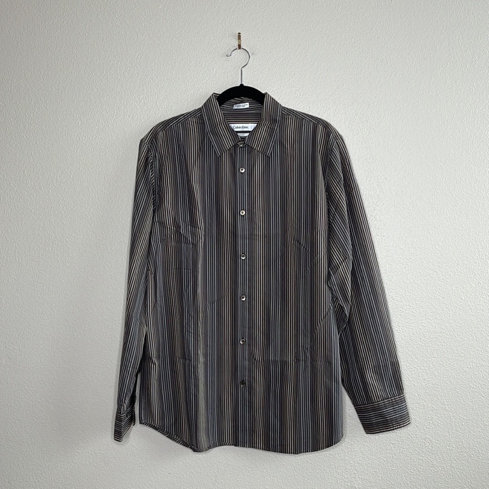 Calvin Klein Modern Fit Men’s Long Sleeve Shirt